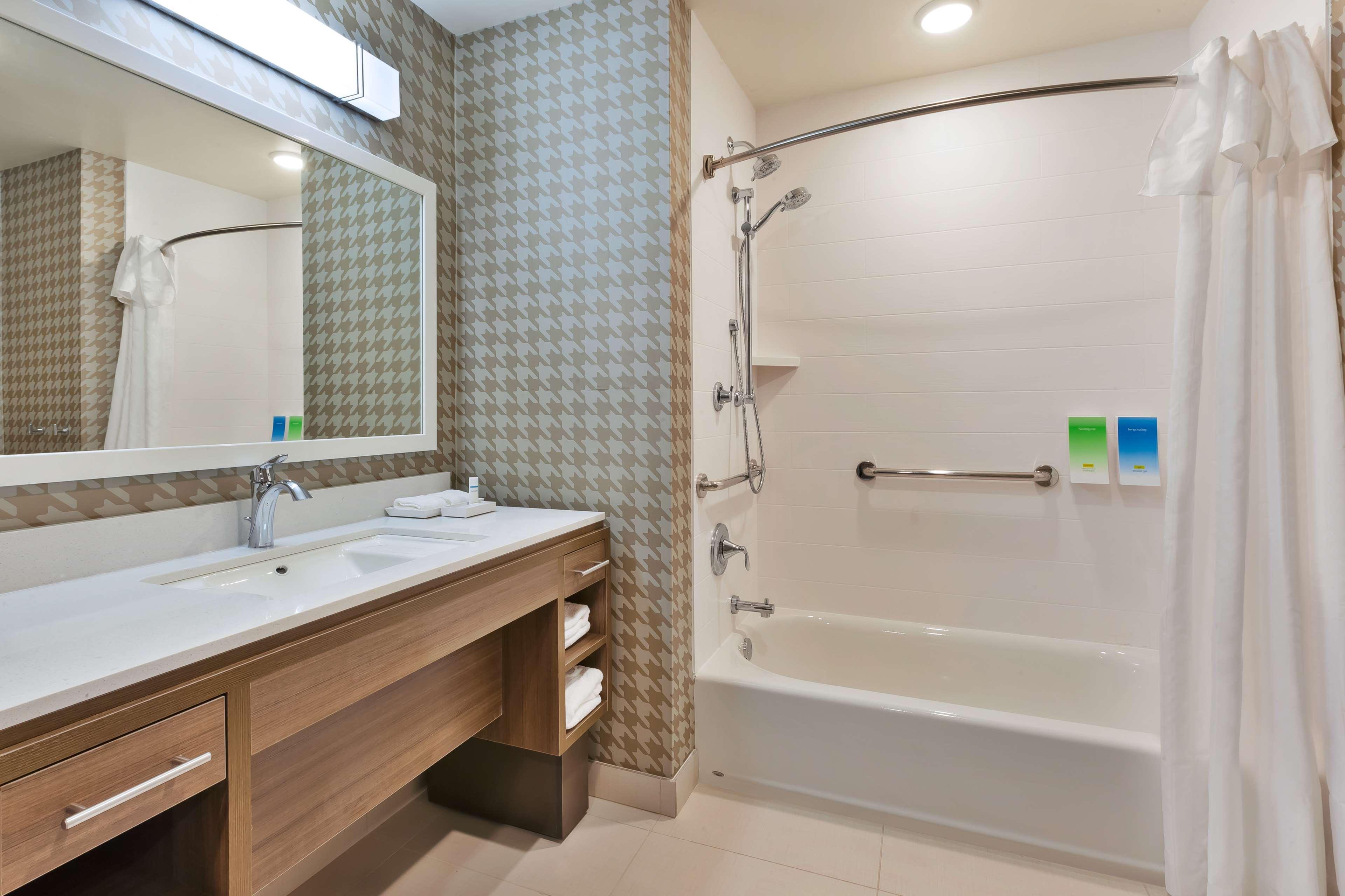 Home2 Suites By Hilton Grand Blanc Flint, Mi Extérieur photo