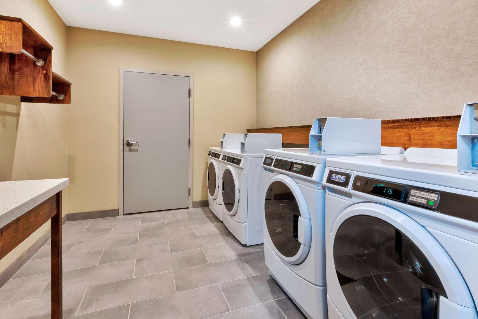 Home2 Suites By Hilton Grand Blanc Flint, Mi Extérieur photo